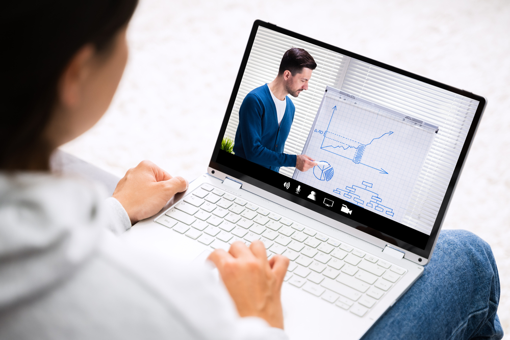 Virtual,Online,Training,Meeting,Or,Tutorial,Webinar,Video